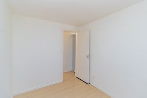 Image 19 - 446615