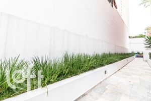 Image 9 - 446670