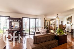 Image 27 - 446670