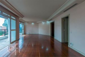 Image 34 - 446743