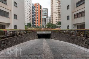 Image 1 - 446743