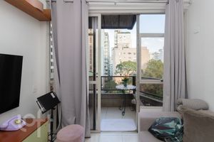Image 7 - 446754