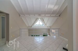 Image 10 - 447215