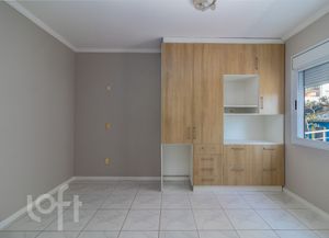 Image 17 - 447215