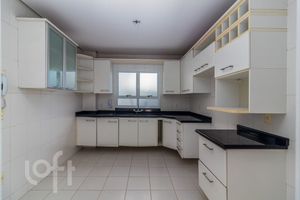 Image 4 - 447215