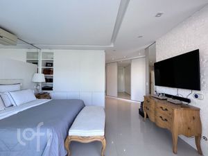 Image 21 - 447271