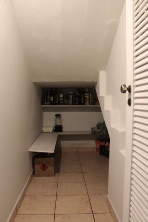 Image 9 - 447285