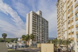 Image 37 - 447300