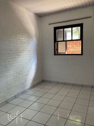 Image 11 - 447352