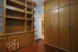 Image 17 - 447365