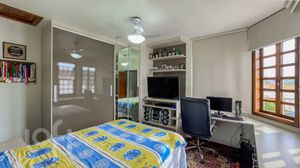 Image 11 - 448412