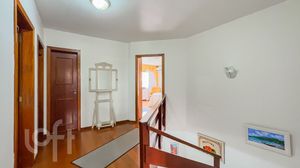 Image 17 - 448412