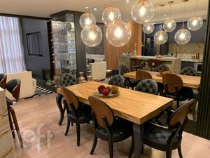 Image 17 - 448570