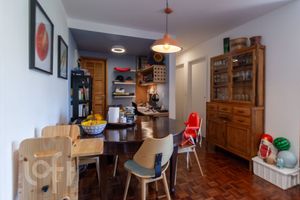 Image 7 - 449390