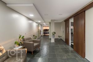Image 24 - 449390