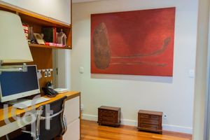 Image 13 - 449451