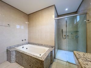 Image 14 - 449816
