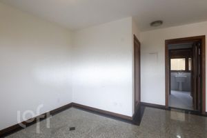 Image 8 - 450427