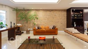 Image 1 - 452295