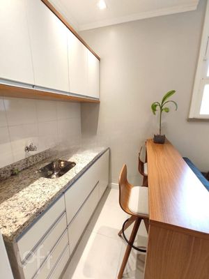 Image 1 - 452385