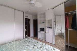 Image 23 - 452456