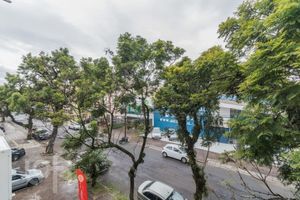 Image 1 - 452506