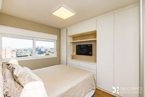Image 10 - 452567