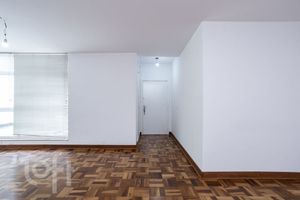 Image 6 - 456943
