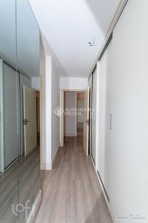Image 27 - 457610