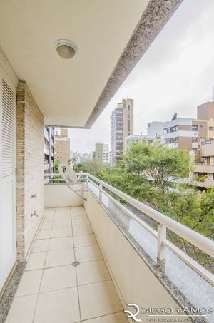 Image 31 - 4579