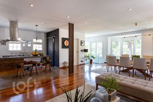Image 21 - 458426
