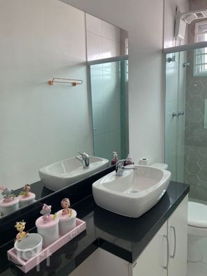 Image 21 - 460567
