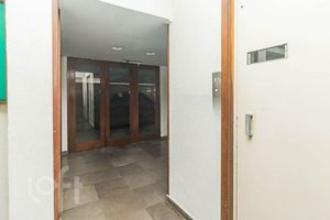 Image 32 - 461928
