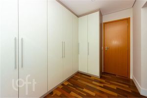 Image 19 - 462572