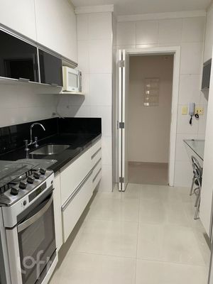 Image 15 - 466311