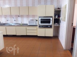 Image 11 - 466755