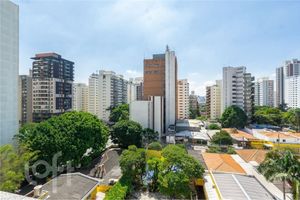 Image 8 - 468375