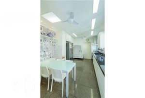 Image 29 - 468375