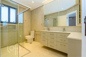Image 15 - 468375