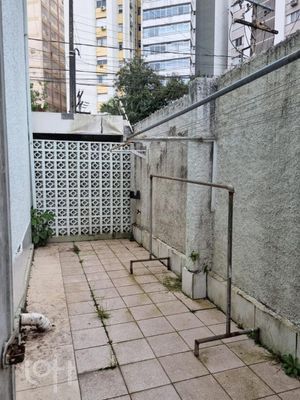 Image 8 - 468713