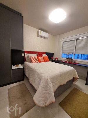 Image 18 - 468830
