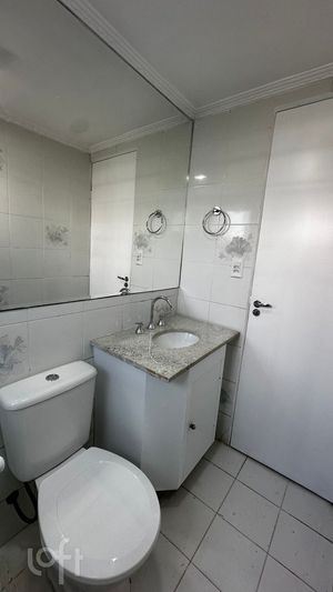 Image 18 - 469300