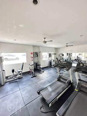 Image 18 - 469484