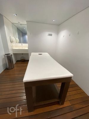 Image 38 - 469870