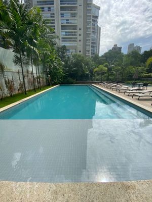 Image 33 - 469870