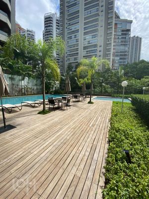 Image 27 - 469870