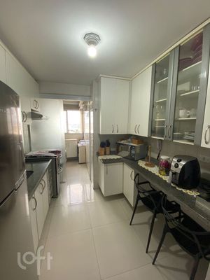 Image 8 - 470569