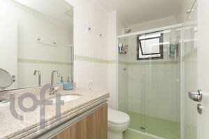 Image 37 - 472218
