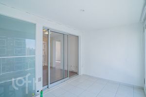Image 22 - 472541