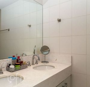 Image 21 - 473359